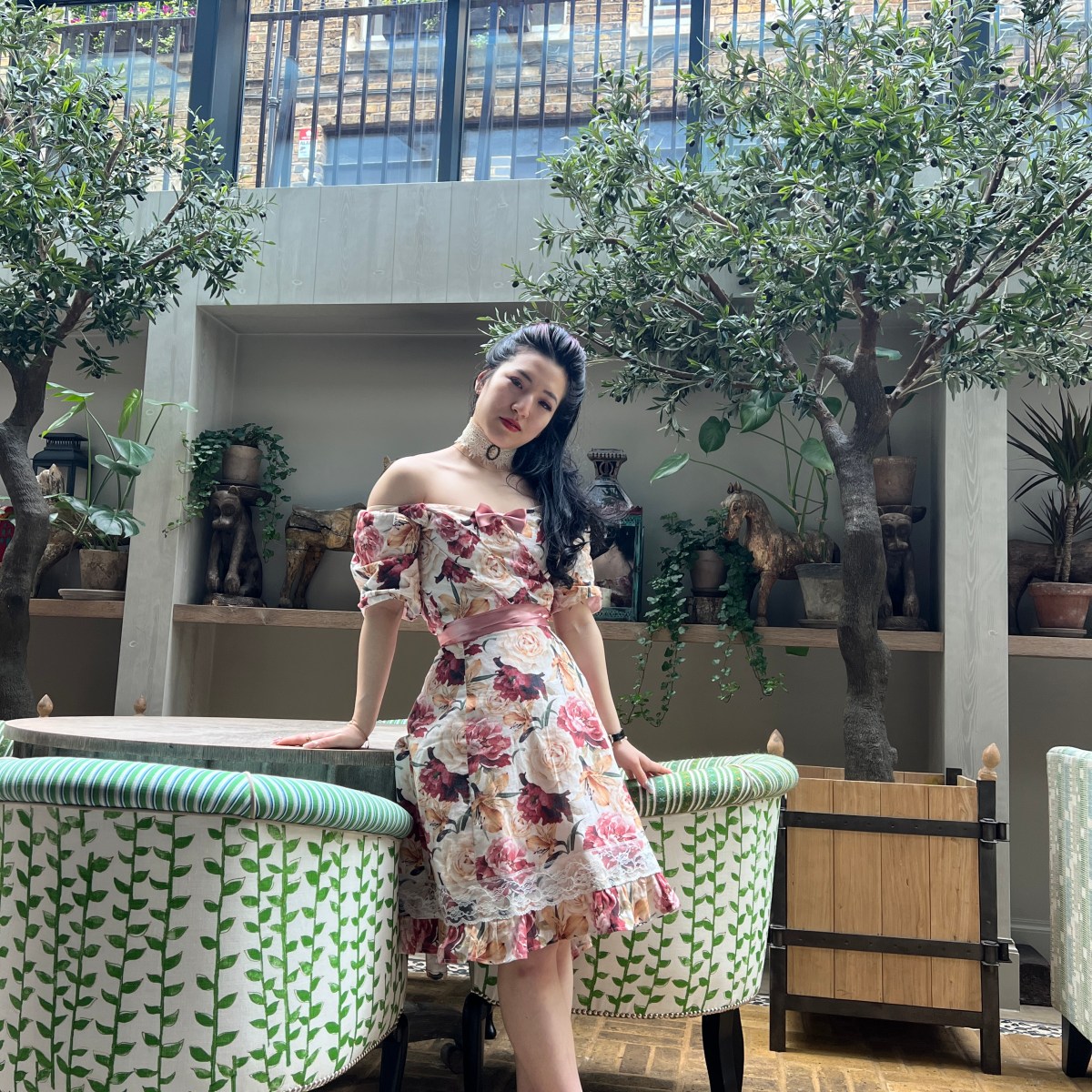 Off-shoulder Tea dress