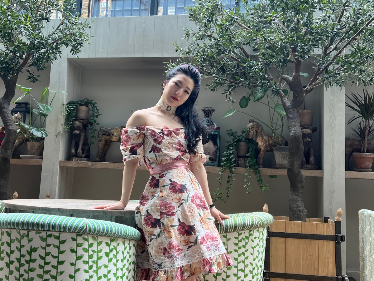 Off-shoulder Tea dress